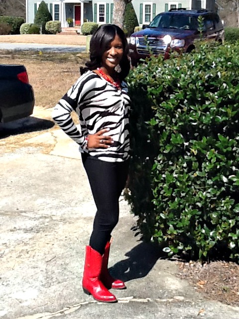 I DIDN'T HAVE ANY RED PUMPS BUT I ROCKED MY RED COWGIRL BOOTS!
